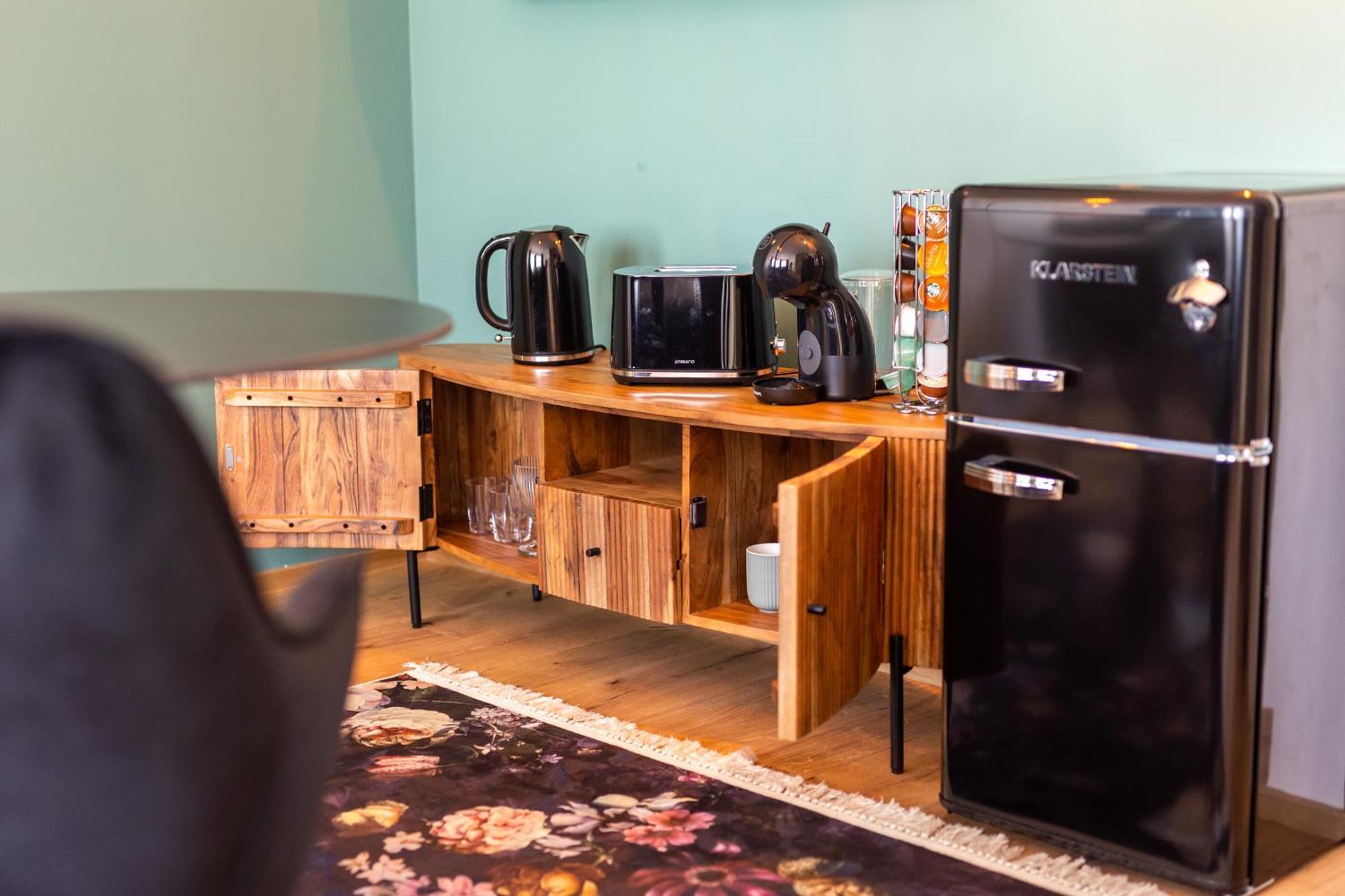 Kavenija Apartmaji - Free Parking Maribor Buitenkant foto